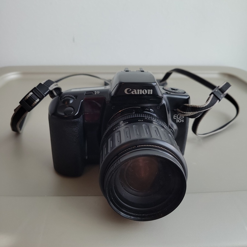 Canon EOS 10S 35mm SLR Camera   35-135mm 1:4-5.6 Lens Tested Bundle